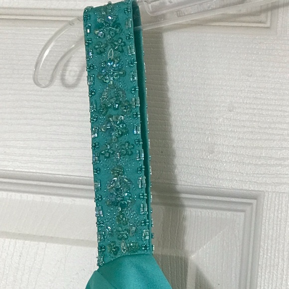 🆕 David’s Bridal 26 short chiffon flowy dress “mermaid” teal beaded straps NWT! - Picture 5 of 8